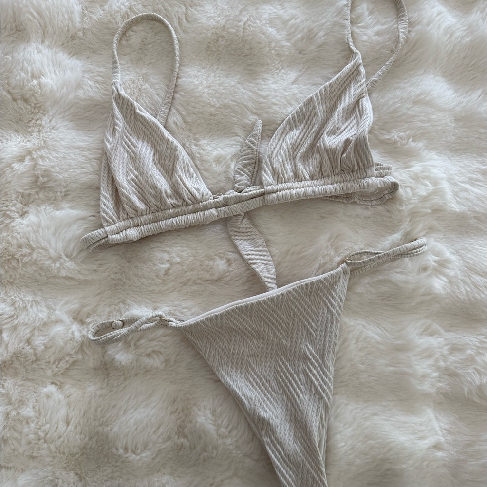 Skatie Cream Bikini Set